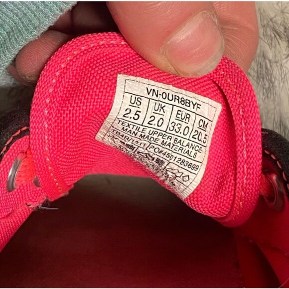 Unique find! Hot Pink Trim Black Vans Sz 2.5 Youth - Picture 4 of 4